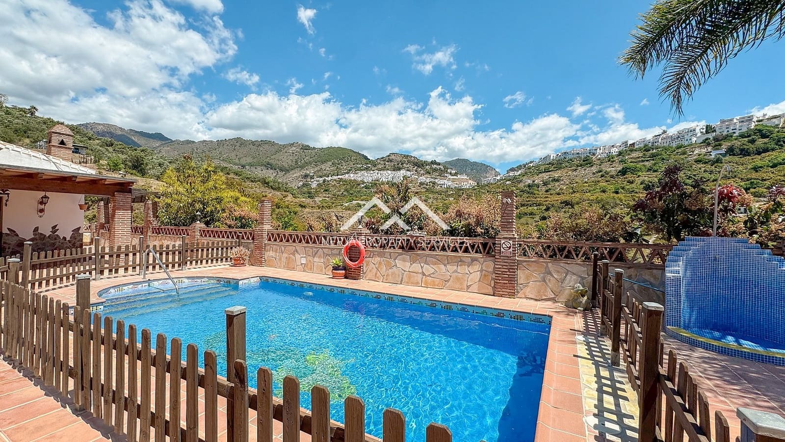 3 slaapkamer Villa te koop in Frigiliana met zwembad garage - € 480.000 (Ref: 9844194)