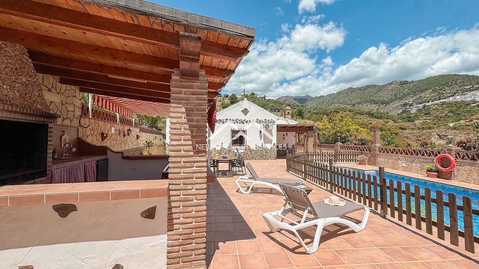 3 slaapkamer Villa te koop in Frigiliana met zwembad garage - € 480.000 (Ref: 9844194)