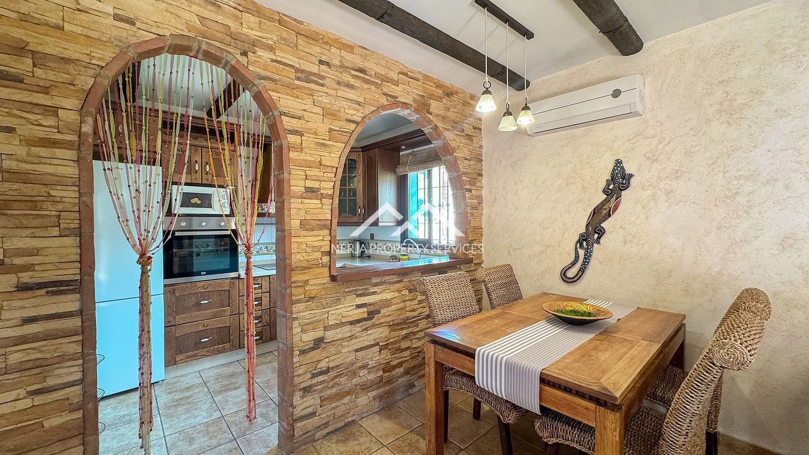 3 slaapkamer Villa te koop in Frigiliana met zwembad garage - € 480.000 (Ref: 9844194)