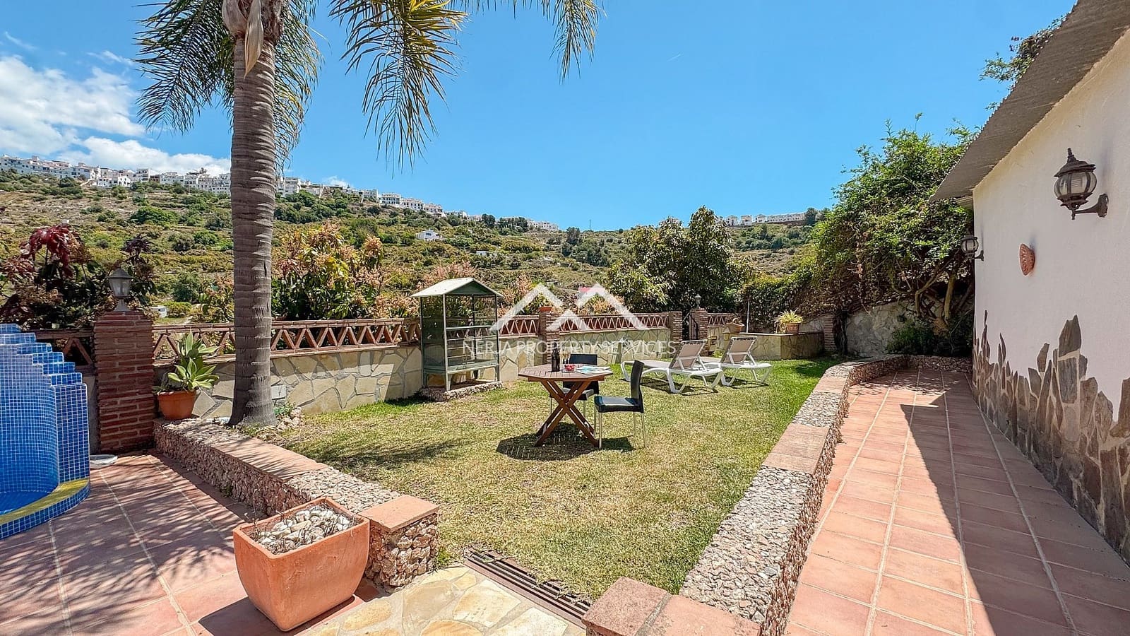 3 slaapkamer Villa te koop in Frigiliana met zwembad garage - € 480.000 (Ref: 9844194)