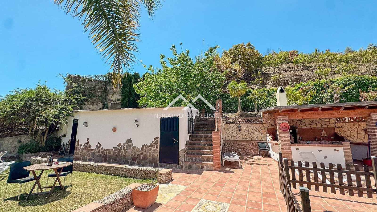 3 slaapkamer Villa te koop in Frigiliana met zwembad garage - € 480.000 (Ref: 9844194)