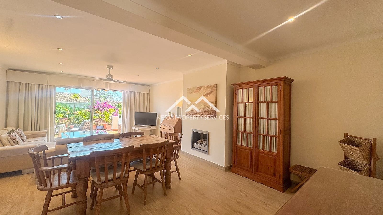 2 bedroom Townhouse for sale in Nerja - € 399,000 (Ref: 9844470)