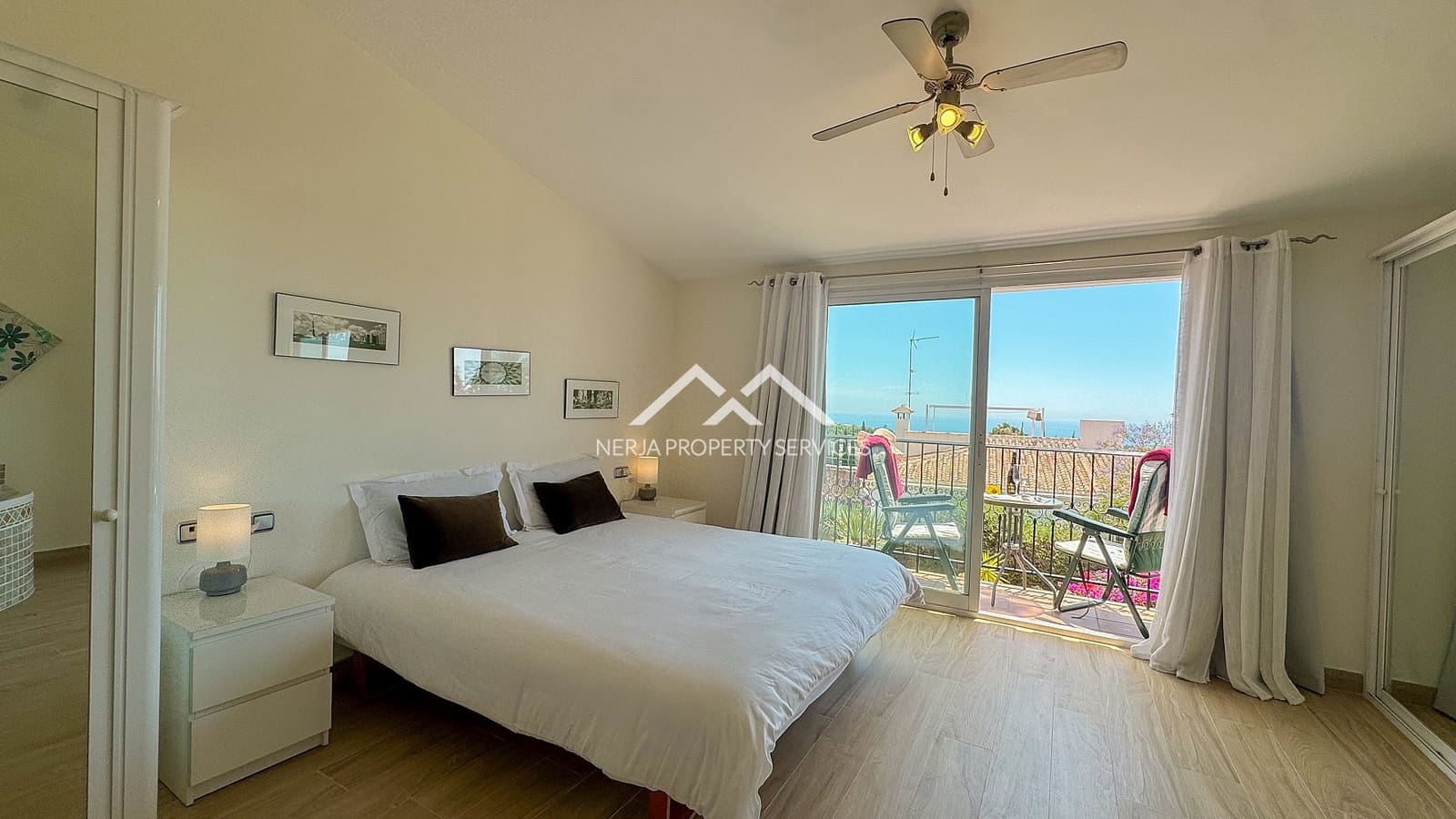 2 bedroom Townhouse for sale in Nerja - € 399,000 (Ref: 9844470)