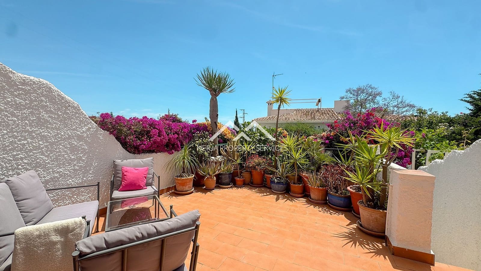 2 bedroom Townhouse for sale in Nerja - € 399,000 (Ref: 9844470)