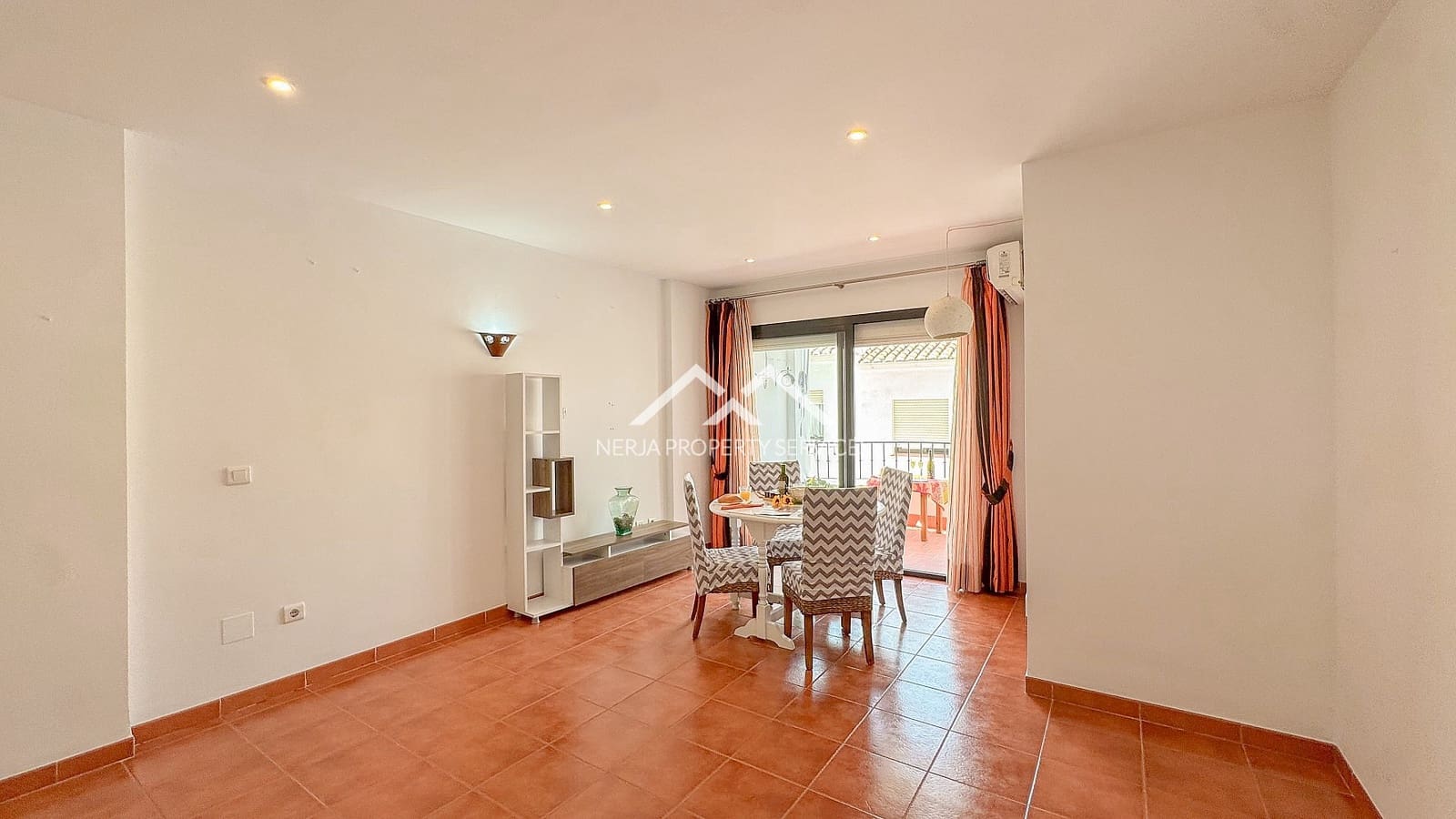 1 bedroom Apartment for sale in Frigiliana - € 230,000 (Ref: 9880000)