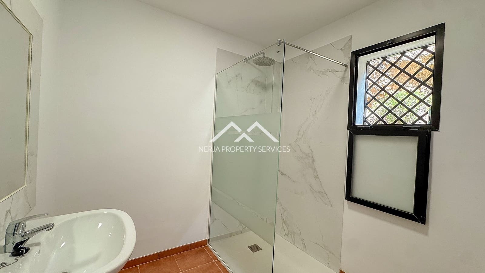1 bedroom Apartment for sale in Frigiliana - € 230,000 (Ref: 9880000)