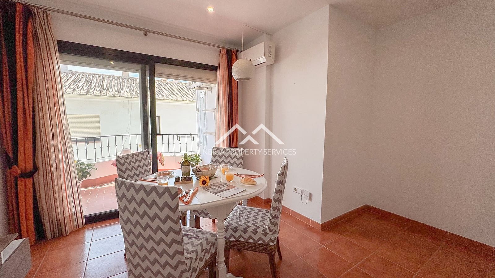 1 bedroom Apartment for sale in Frigiliana - € 230,000 (Ref: 9880000)