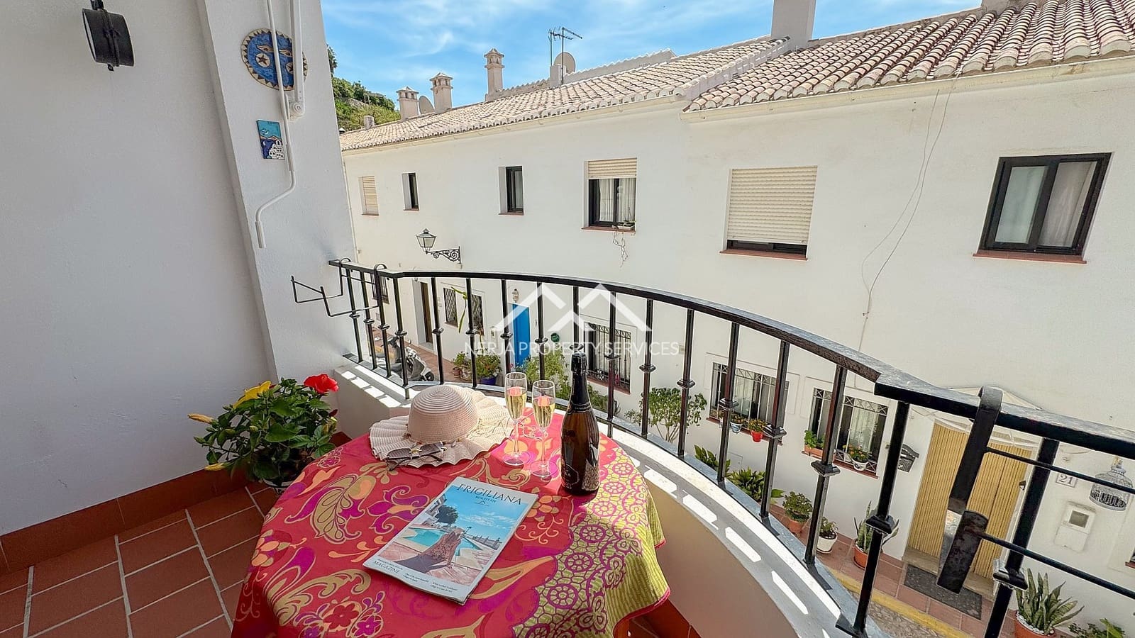 1 bedroom Apartment for sale in Frigiliana - € 230,000 (Ref: 9880000)