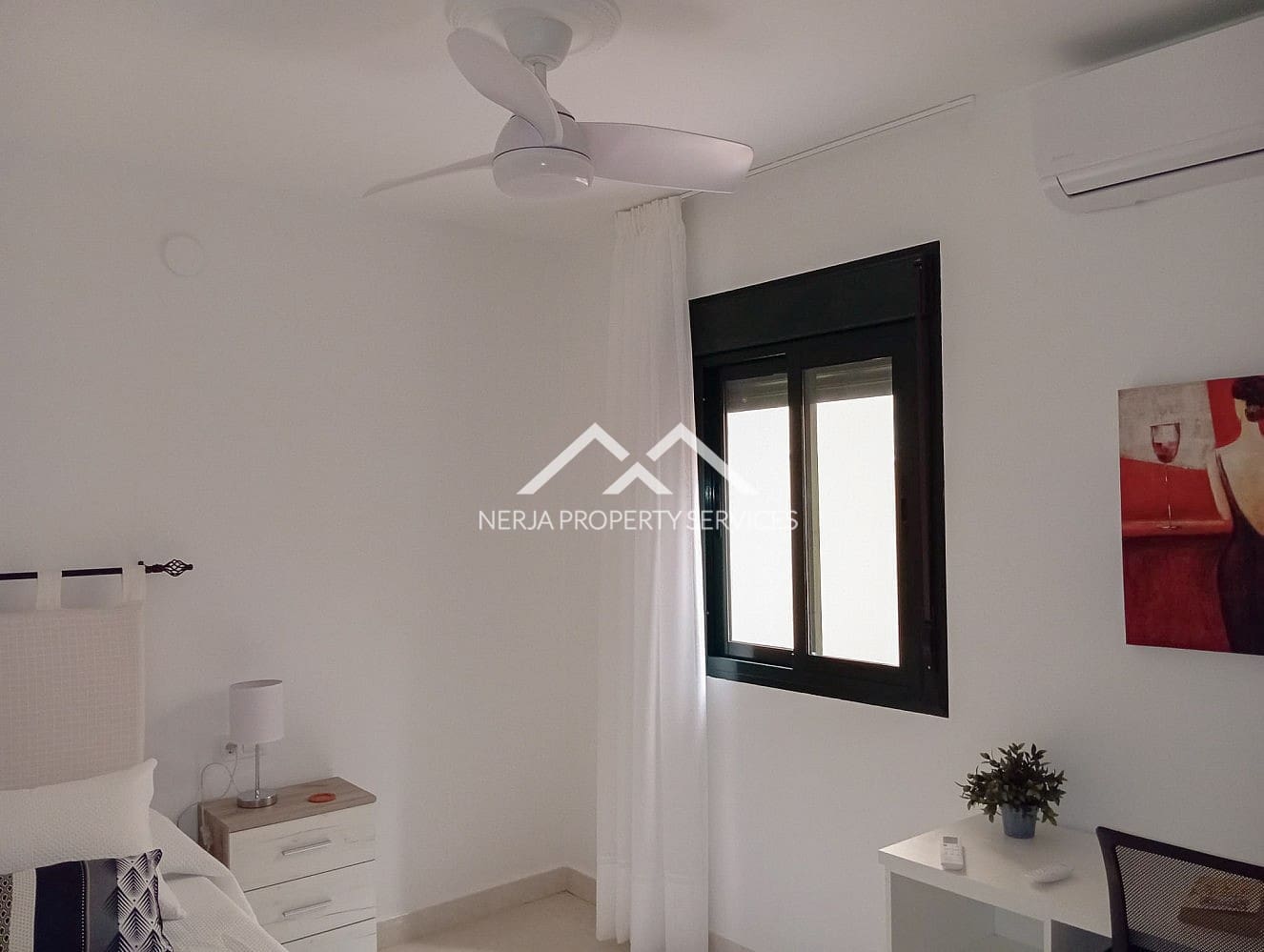 2 soveværelse Lejlighed til leje i Nerja med swimmingpool - € 1.180 (Ref: 9882587)
