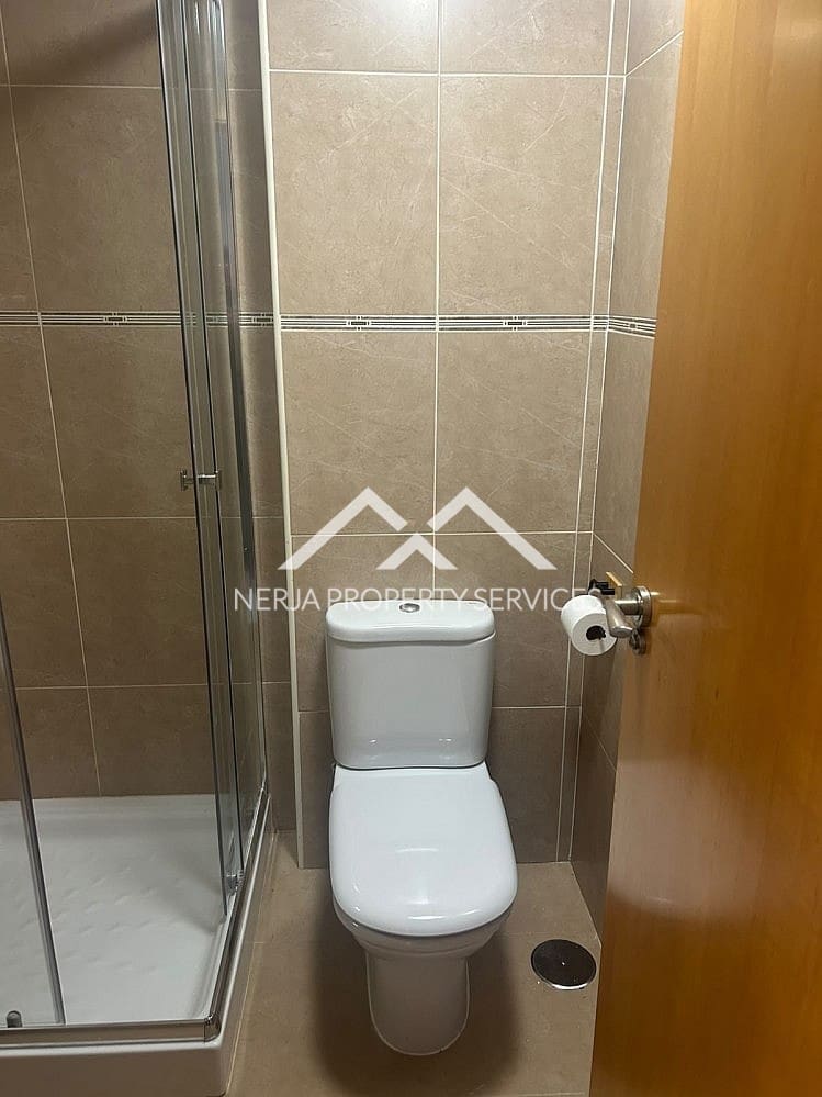 2 soveværelse Lejlighed til leje i Nerja med swimmingpool - € 1.100 (Ref: 9889264)