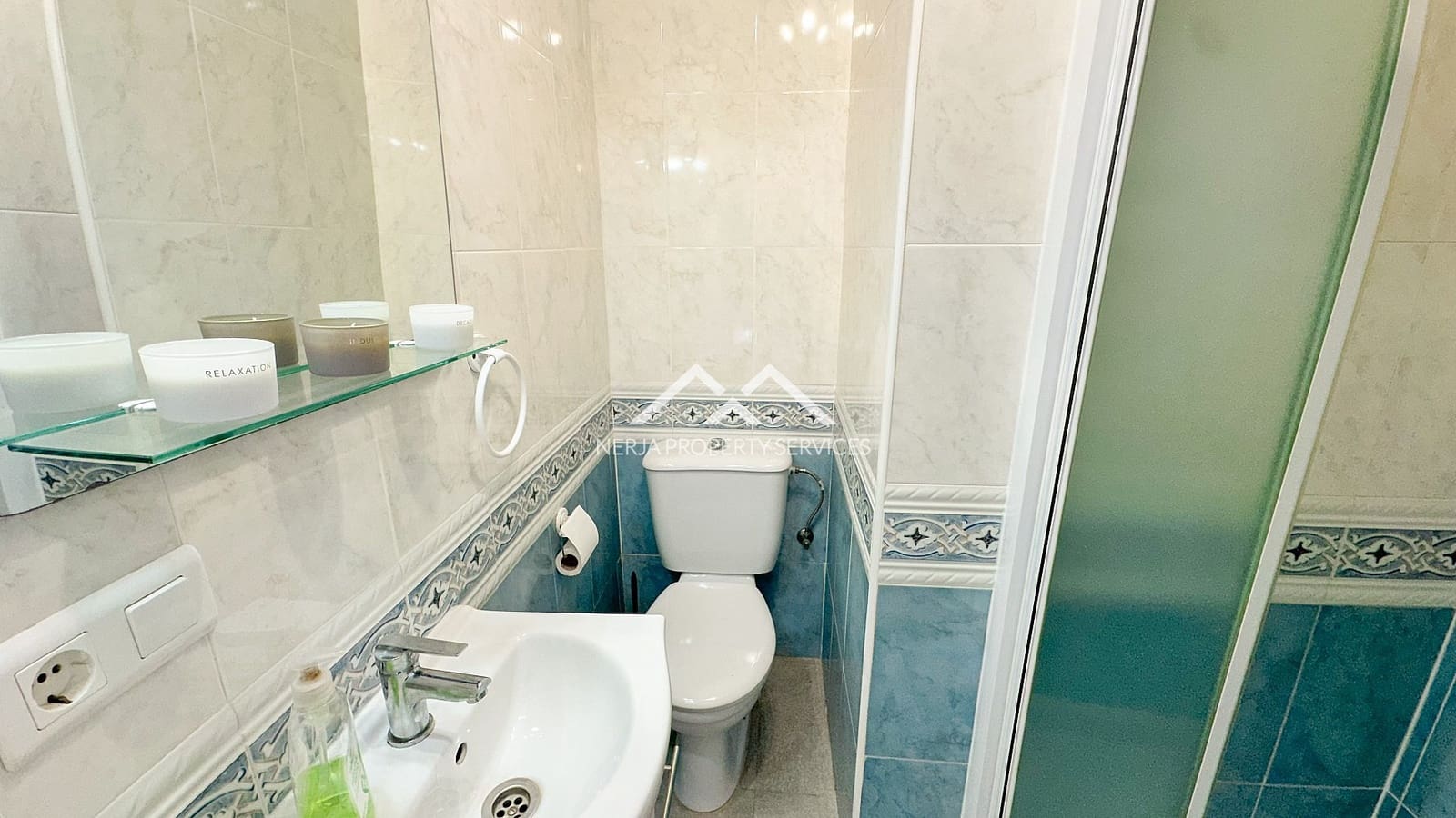 Apartamento de 2 habitaciones en Frigiliana en venta con piscina - 349.000 € (Ref: 9889358)