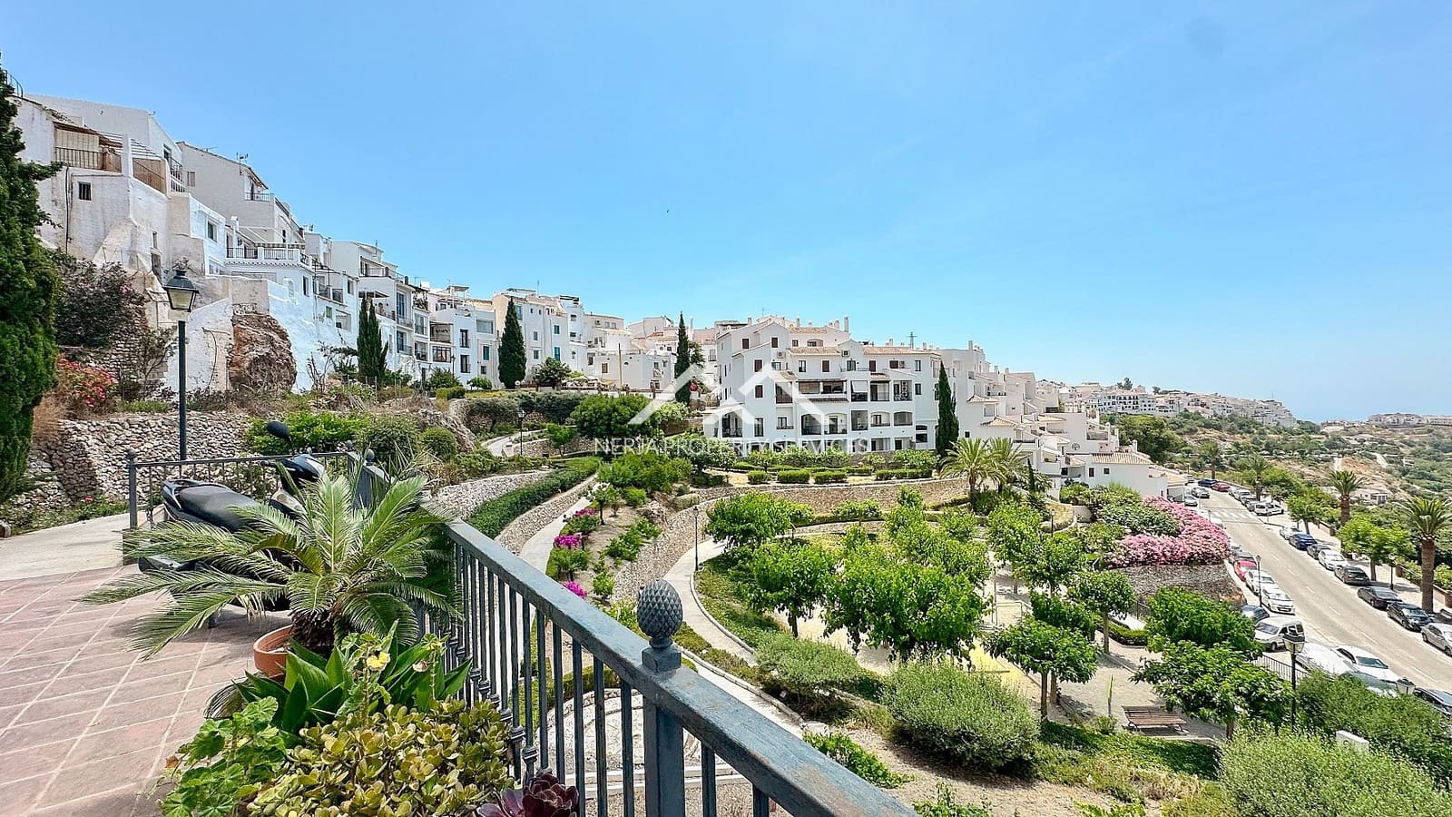 Apartamento de 2 habitaciones en Frigiliana en venta con piscina - 349.000 € (Ref: 9889358)