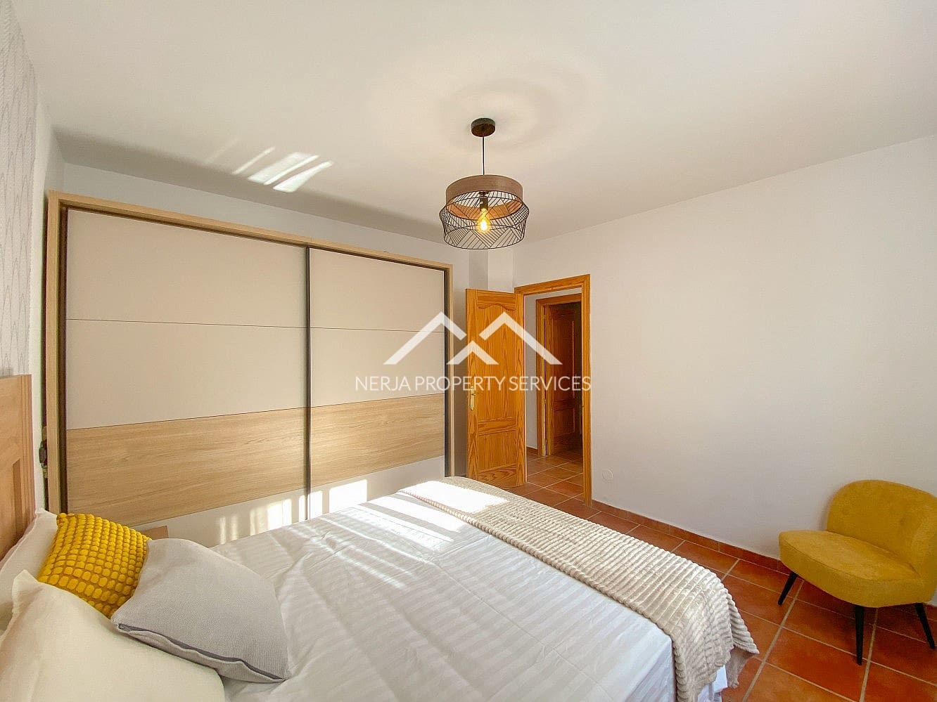 3 bedroom Townhouse for rent in Frigiliana - € 1,400 (Ref: 9891145)