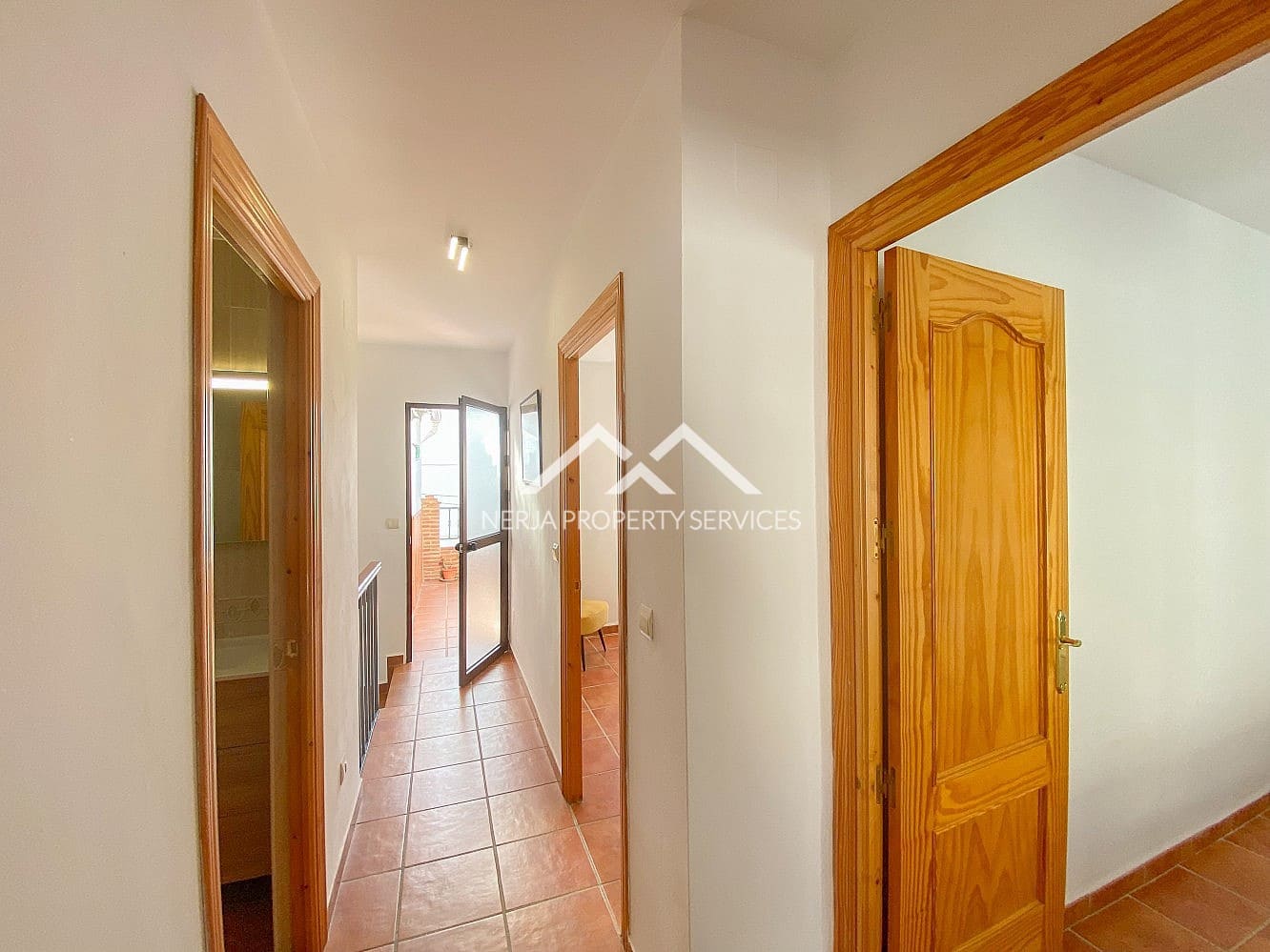 3 bedroom Townhouse for rent in Frigiliana - € 1,400 (Ref: 9891145)