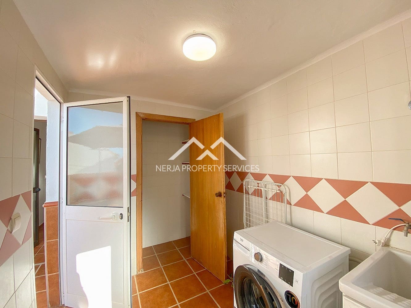 3 bedroom Townhouse for rent in Frigiliana - € 1,400 (Ref: 9891145)