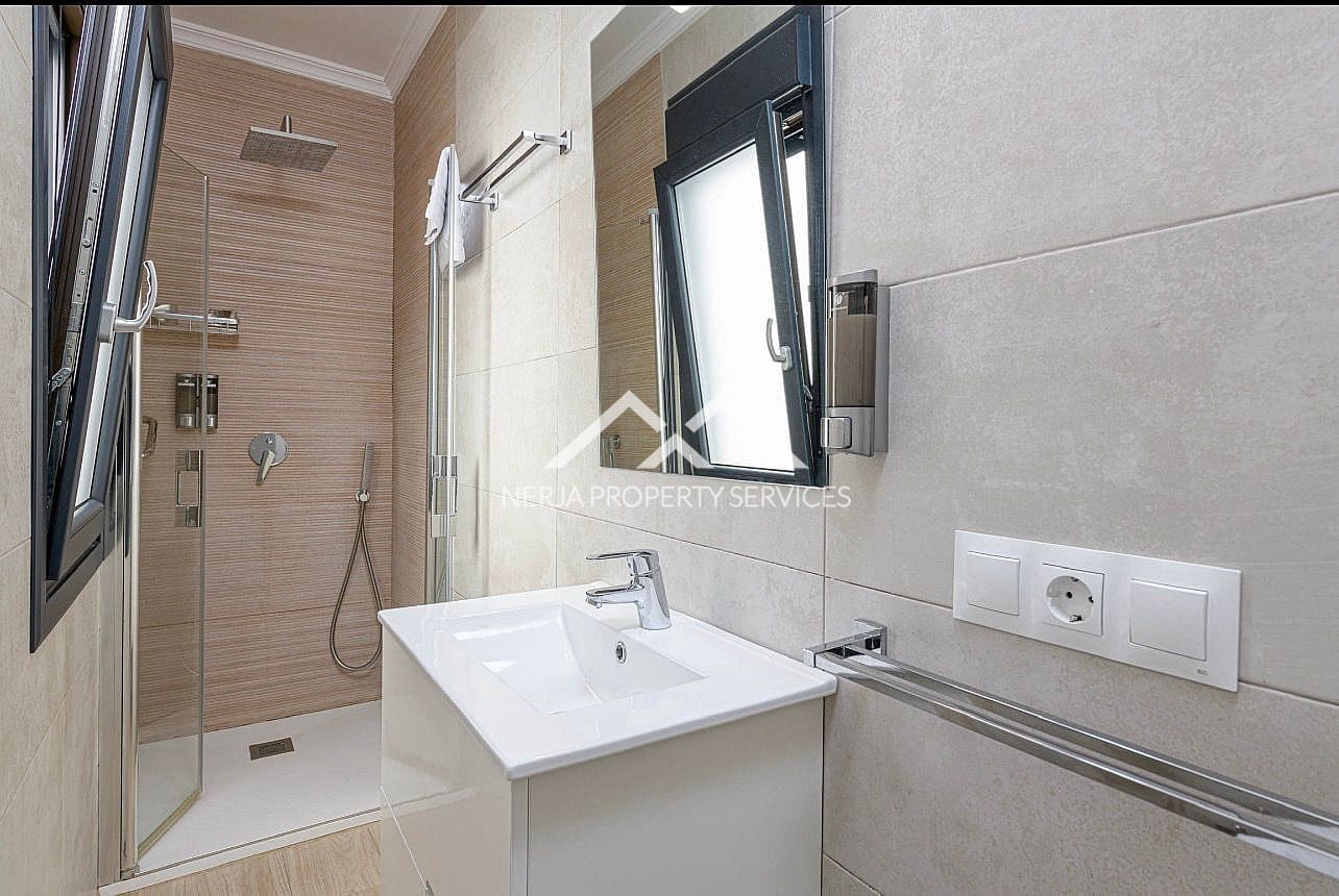 1 bedroom Apartment for rent in Nerja - € 1,150 (Ref: 9906854)