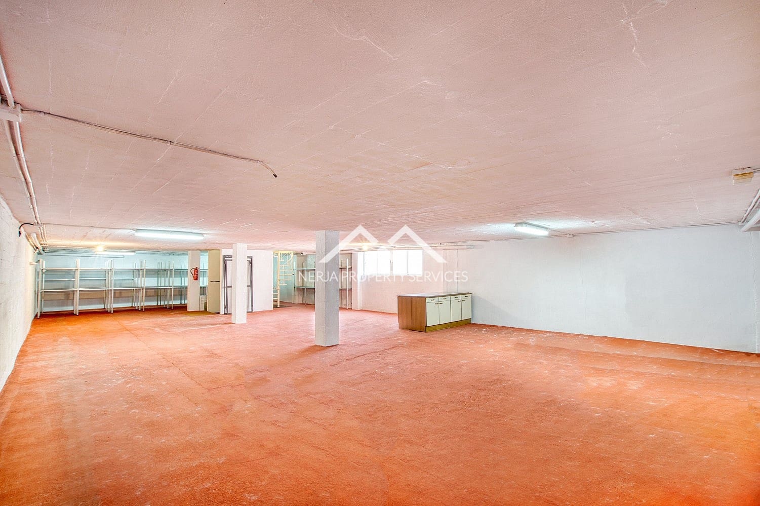 Gewerbe zu verkaufen in Torrox-Costa - 850.000 € (Ref: 9906855)