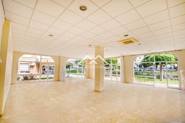 Gewerbe zu verkaufen in Urbanización Santa Rosa, Torrox - 850.000 € (Ref: 9906855)