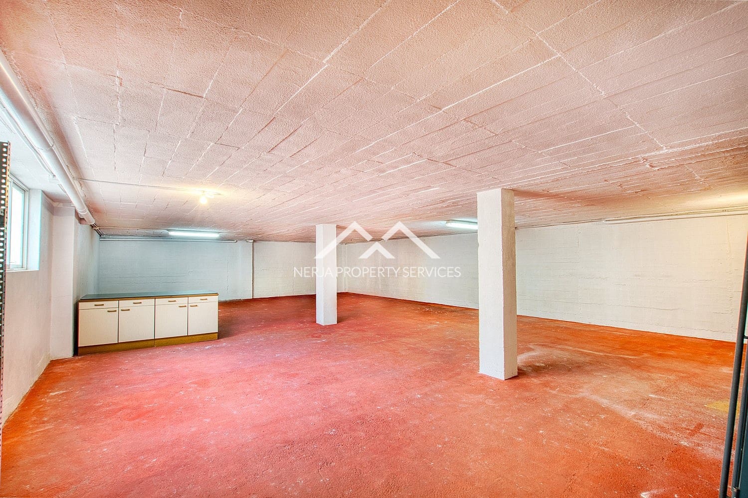 Gewerbe zu verkaufen in Torrox-Costa - 850.000 € (Ref: 9906855)