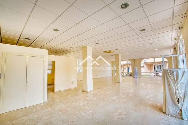 Gewerbe zu verkaufen in Urbanización Santa Rosa, Torrox - 850.000 € (Ref: 9906855)