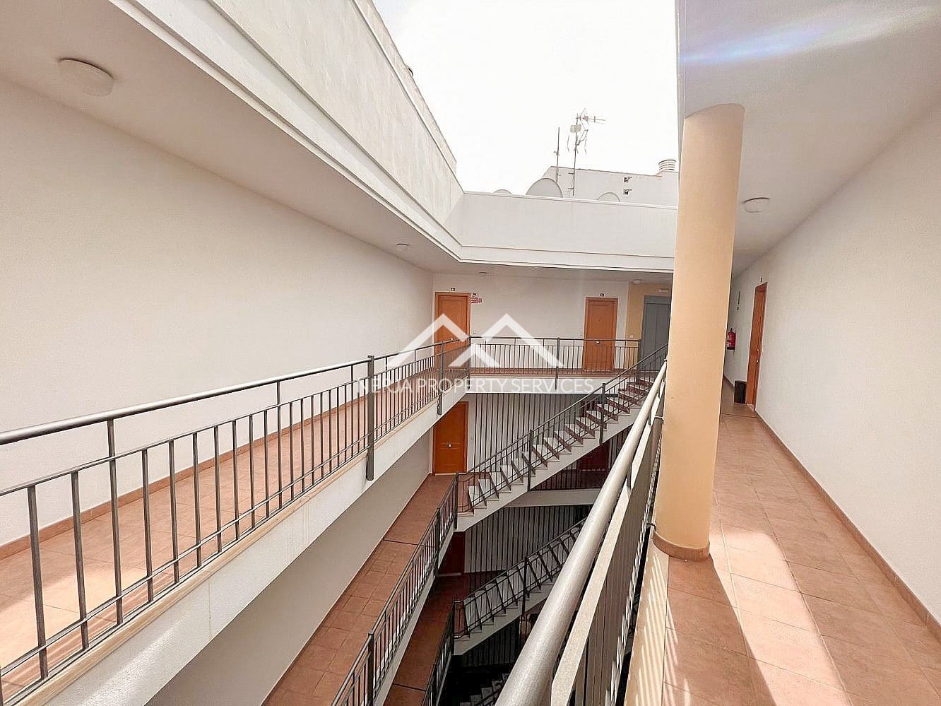 3 soveværelse Lejlighed til salg i Torrox-Costa med swimmingpool - € 259.900 (Ref: 9921067)