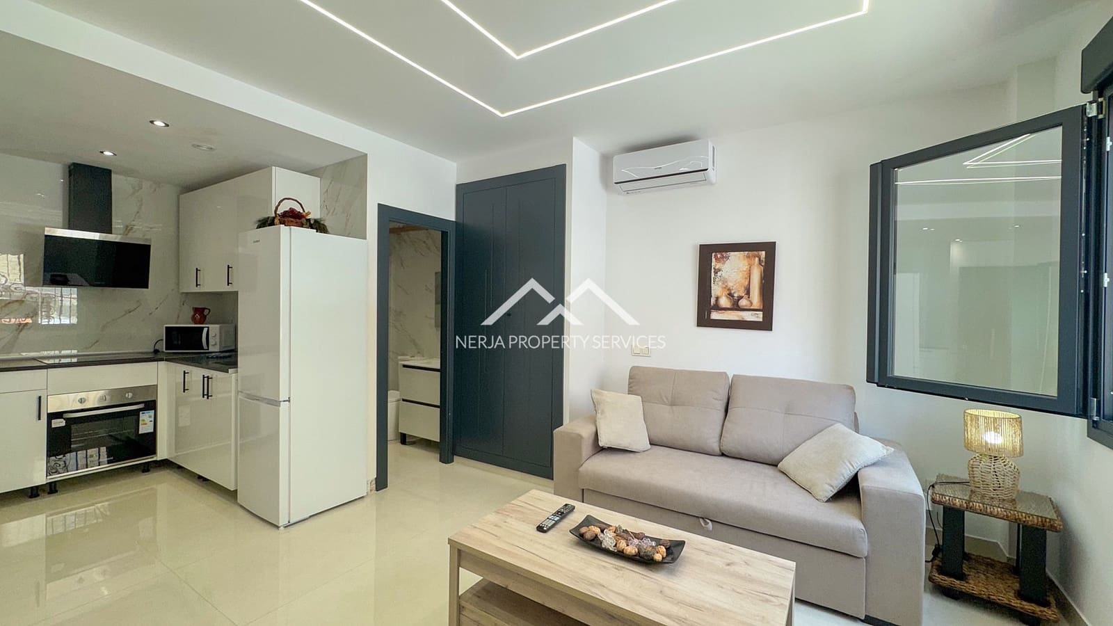 Studio for rent in Nerja - € 750 (Ref: 9922866)