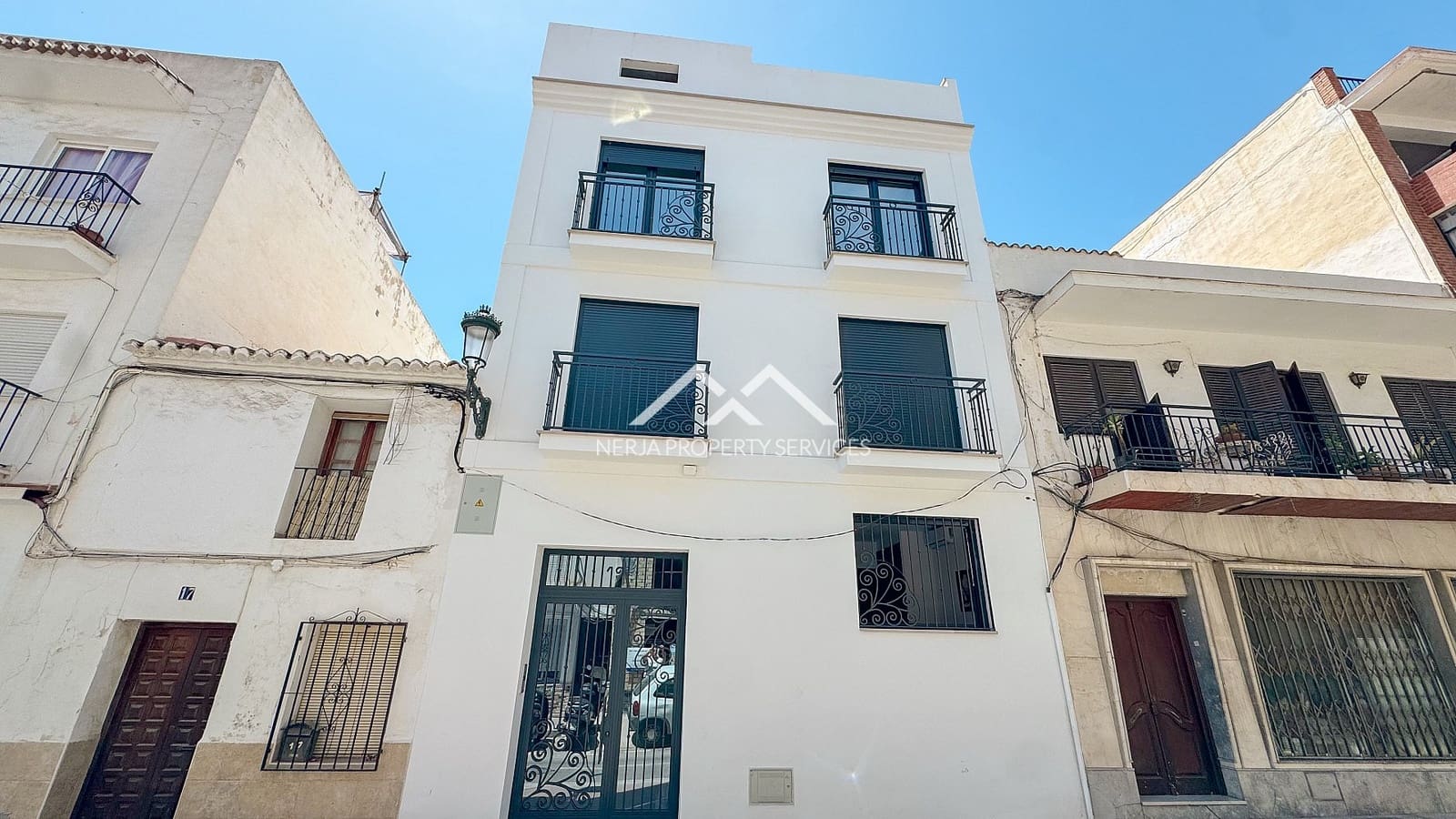 Studio for rent in Nerja - € 750 (Ref: 9922866)