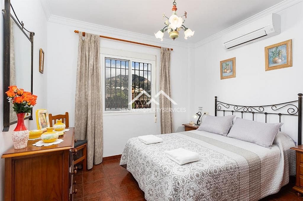 Chalet de 2 habitaciones en Frigiliana en venta con piscina garaje - 735.000 € (Ref: 9923042)