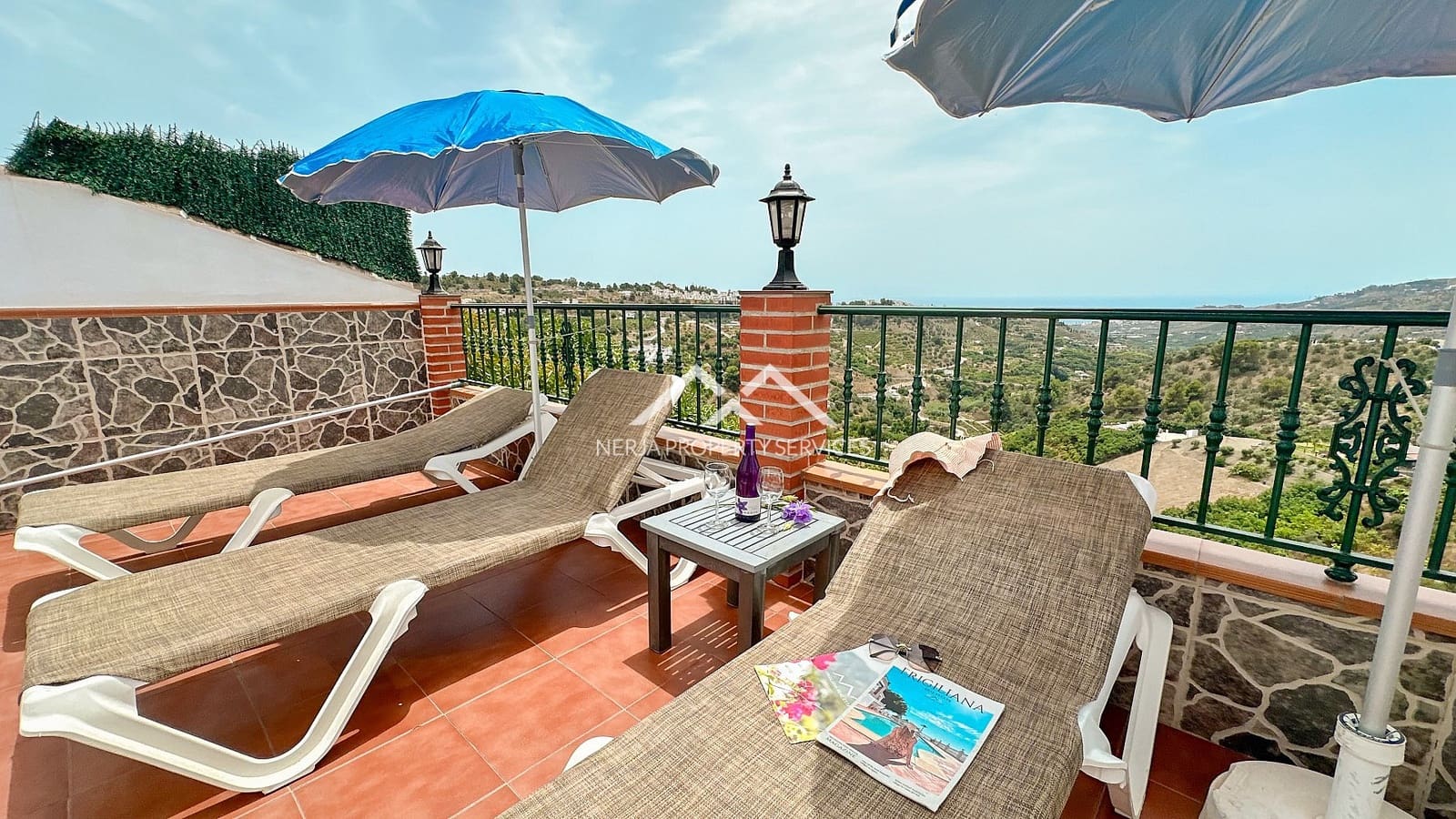 Chalet de 2 habitaciones en Frigiliana en venta con piscina garaje - 735.000 € (Ref: 9923042)