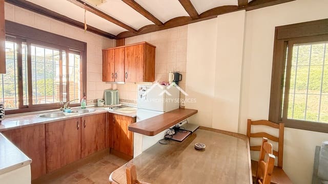 Chalet de 2 habitaciones en Frigiliana en alquiler con piscina garaje - 1.100 € (Ref: 9925087)