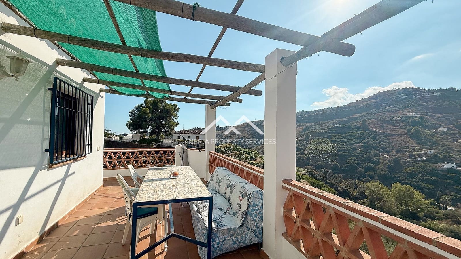 2 bedroom Villa for rent in Frigiliana with pool garage - € 1,100 (Ref: 9925087)
