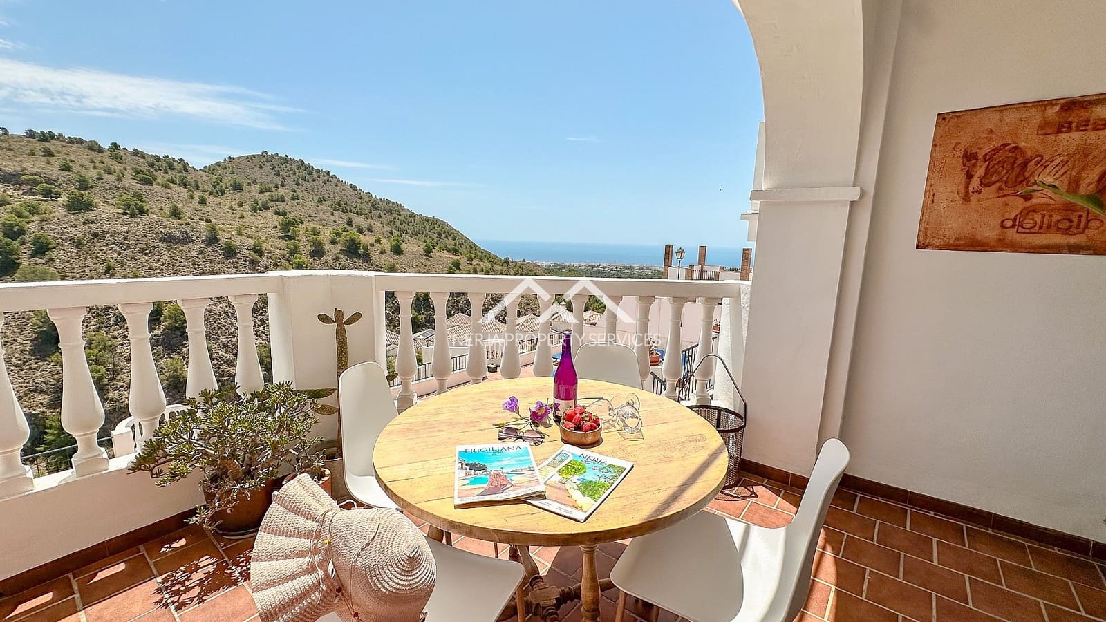 3 bedroom Apartment for sale in Frigiliana with pool garage - € 365,000 (Ref: 9928045)