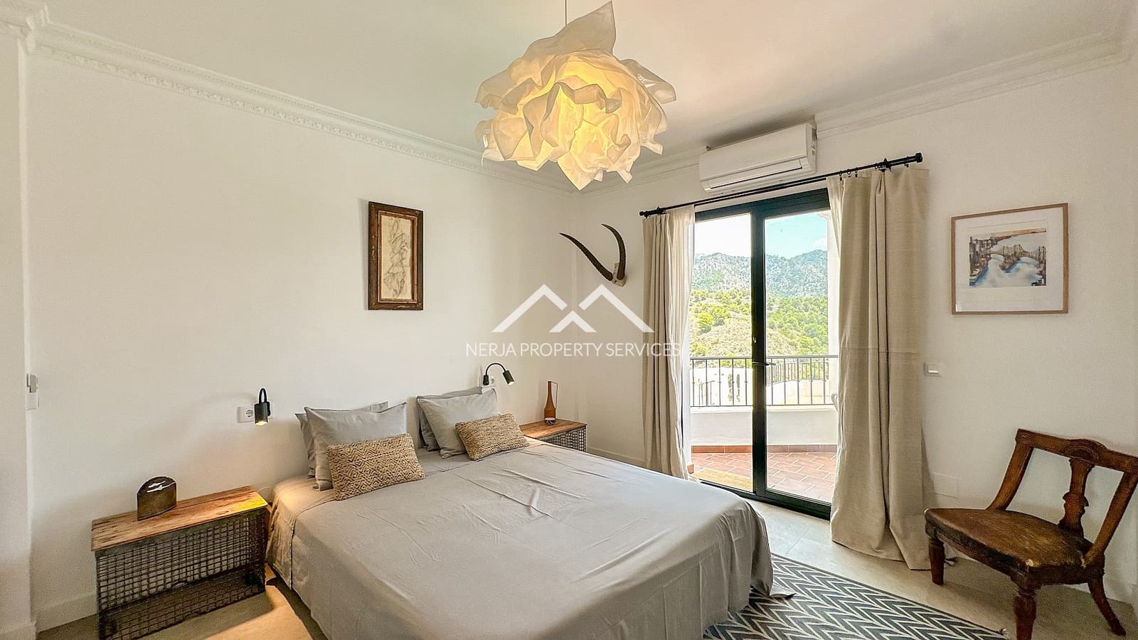 3 bedroom Apartment for sale in Frigiliana with pool garage - € 365,000 (Ref: 9928045)