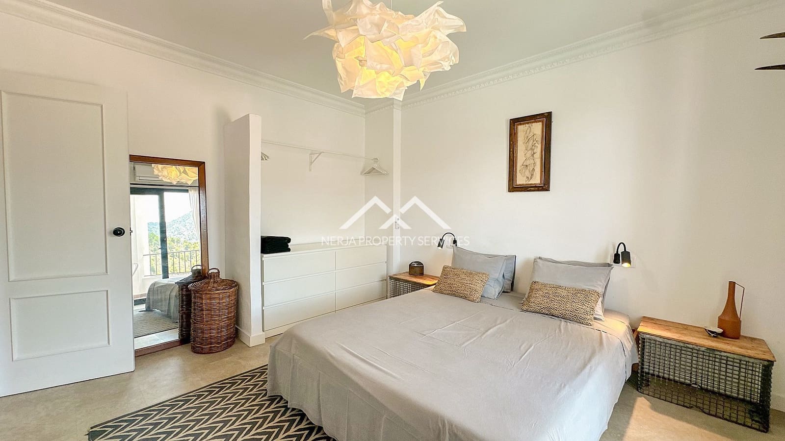3 bedroom Apartment for sale in Frigiliana with pool garage - € 365,000 (Ref: 9928045)
