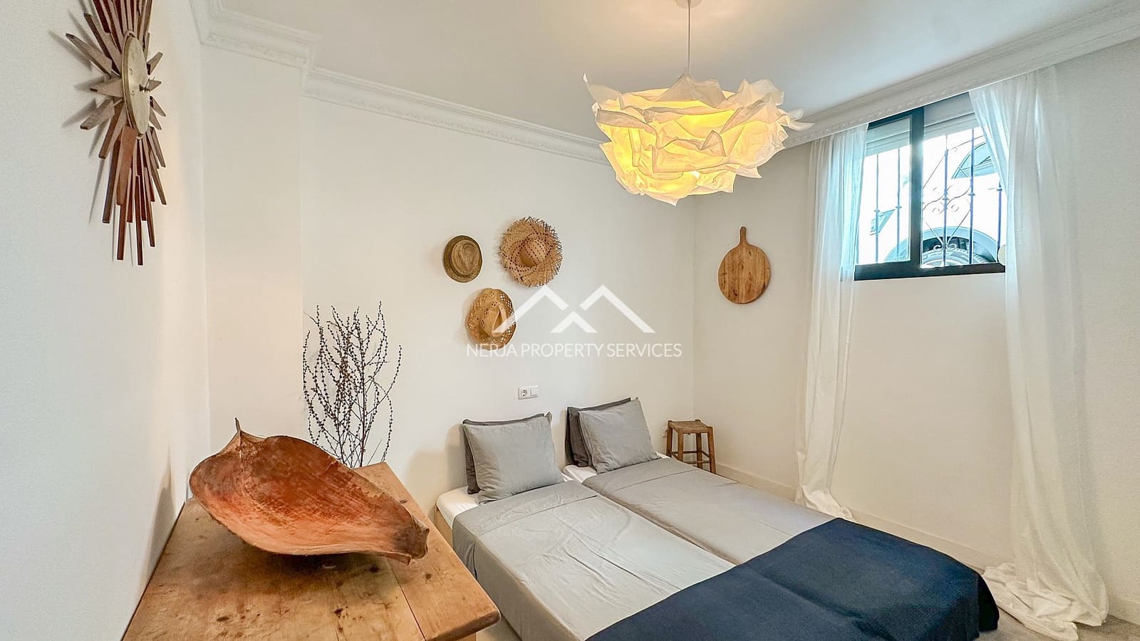 3 bedroom Apartment for sale in Frigiliana with pool garage - € 365,000 (Ref: 9928045)