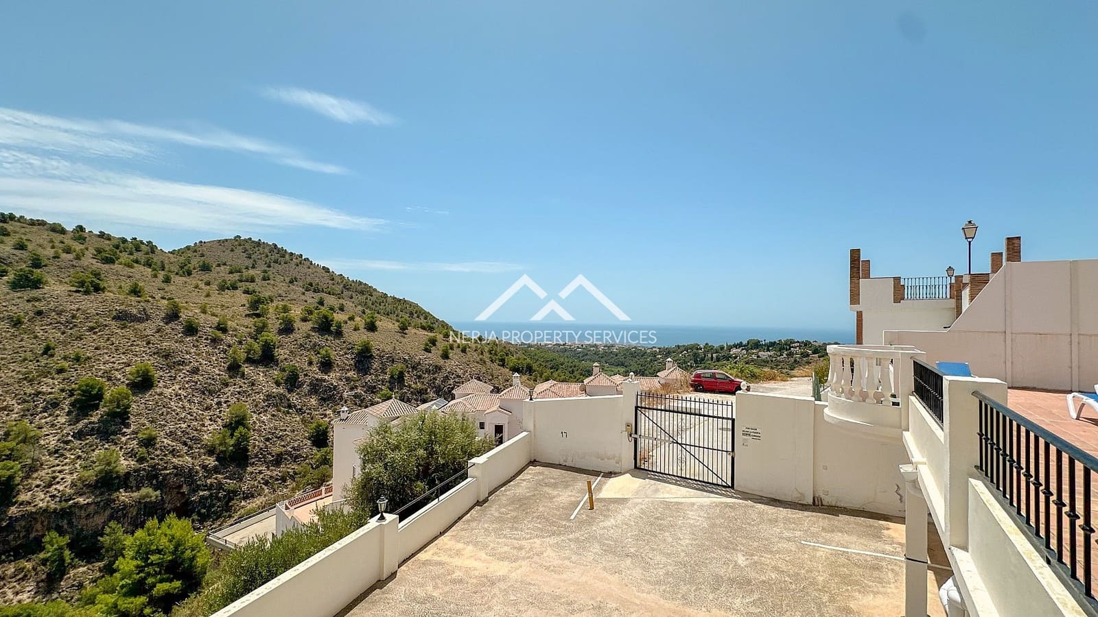 3 bedroom Apartment for sale in Frigiliana with pool garage - € 365,000 (Ref: 9928045)