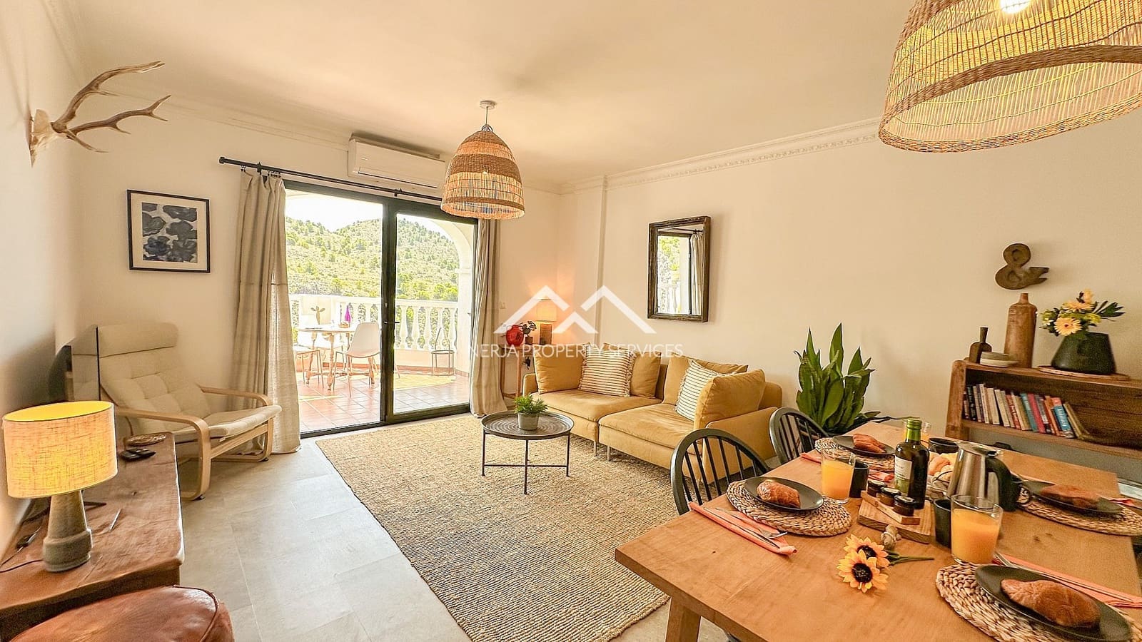 3 bedroom Apartment for sale in Frigiliana with pool garage - € 365,000 (Ref: 9928045)