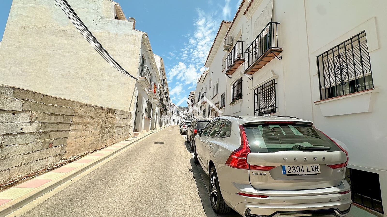 3 bedroom Apartment for sale in Frigiliana with pool garage - € 365,000 (Ref: 9928045)