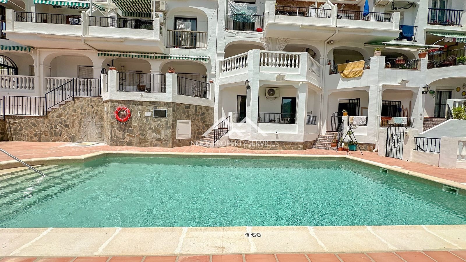 3 bedroom Apartment for sale in Frigiliana with pool garage - € 365,000 (Ref: 9928045)