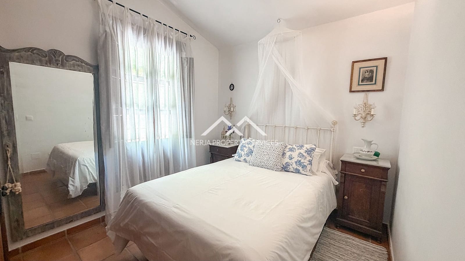 2 bedroom Townhouse for sale in Frigiliana with pool garage - € 699,000 (Ref: 9950729)