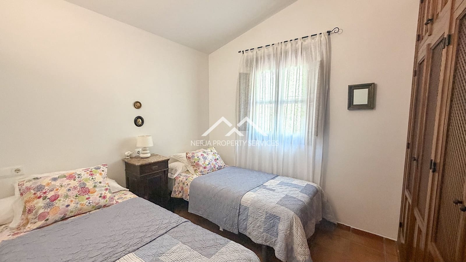 2 bedroom Townhouse for sale in Frigiliana with pool garage - € 699,000 (Ref: 9950729)