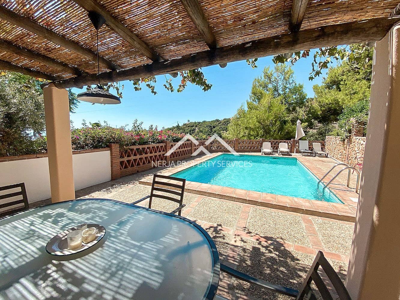 2 bedroom Townhouse for sale in Frigiliana with pool garage - € 699,000 (Ref: 9950729)