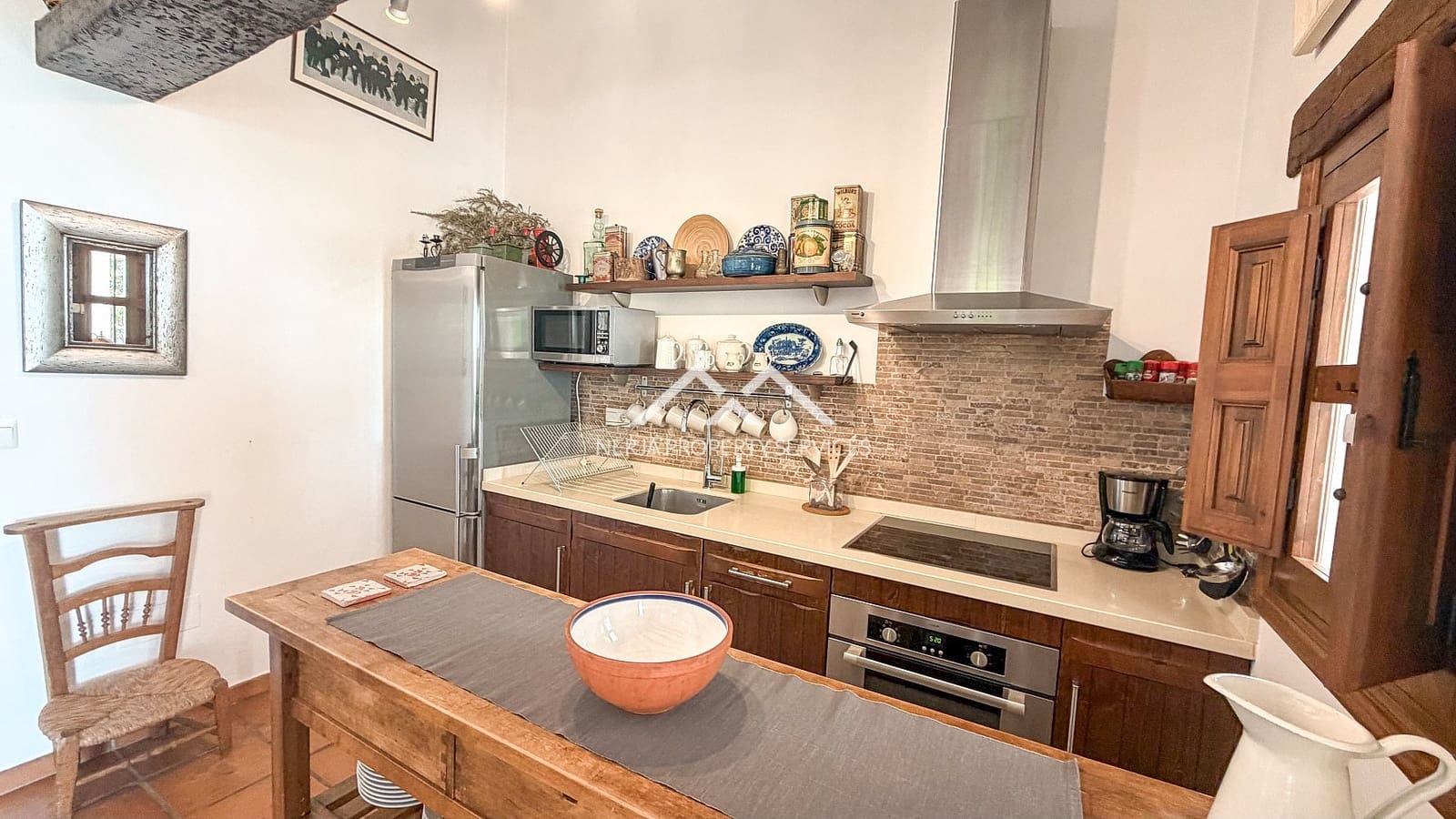 2 bedroom Townhouse for sale in Frigiliana with pool garage - € 699,000 (Ref: 9950729)