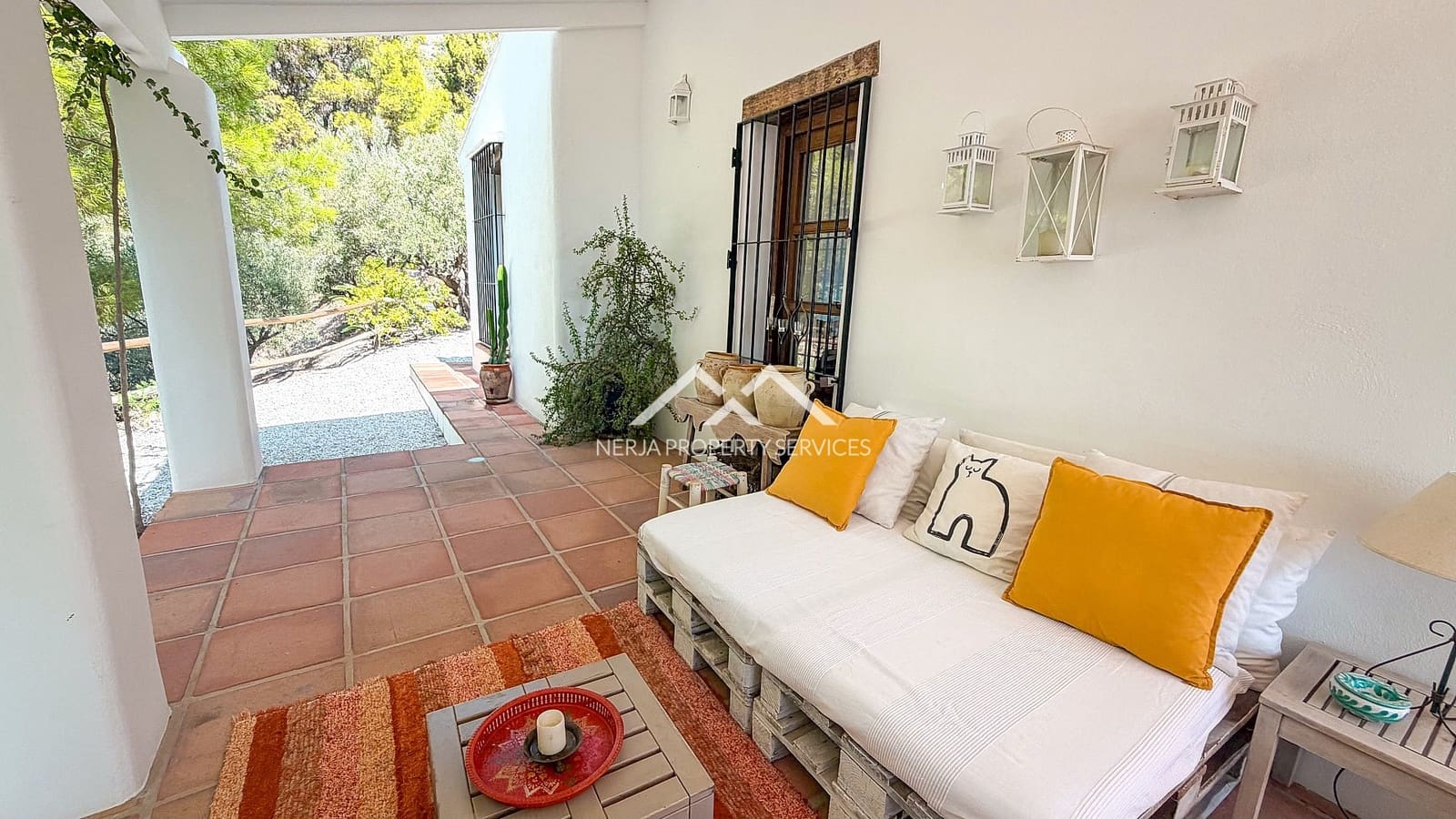 2 bedroom Townhouse for sale in Frigiliana with pool garage - € 699,000 (Ref: 9950729)