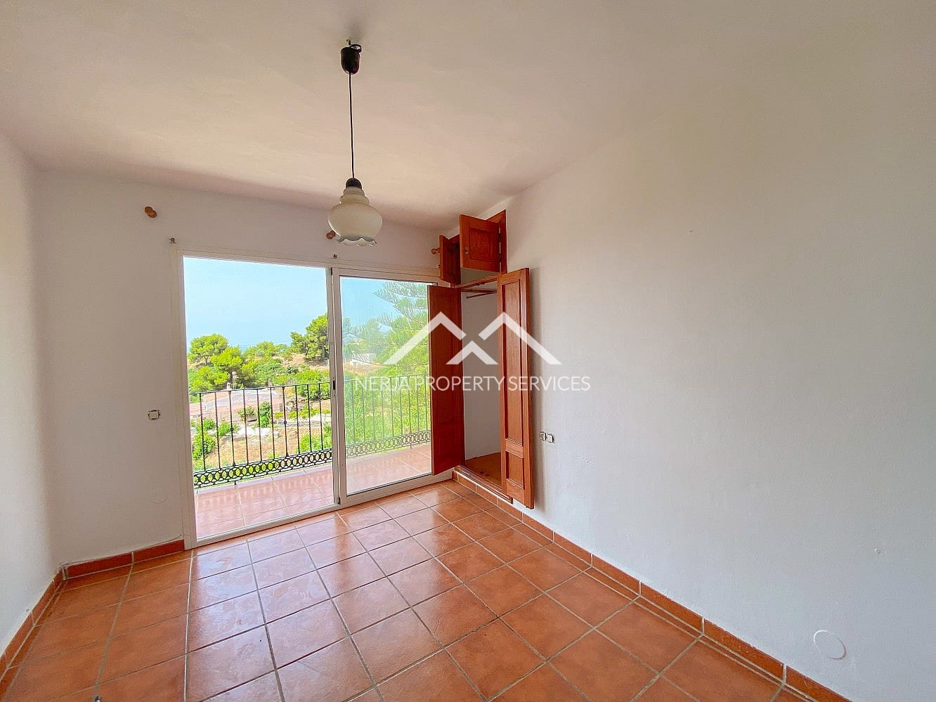 2 camera da letto Casa da affittare in Nerja con piscina garage - 1.350 € (Rif: 9971707)