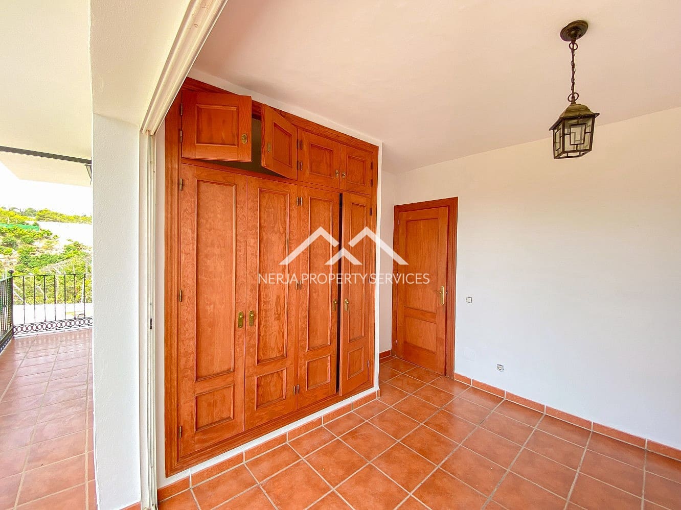 2 camera da letto Casa da affittare in Nerja con piscina garage - 1.350 € (Rif: 9971707)