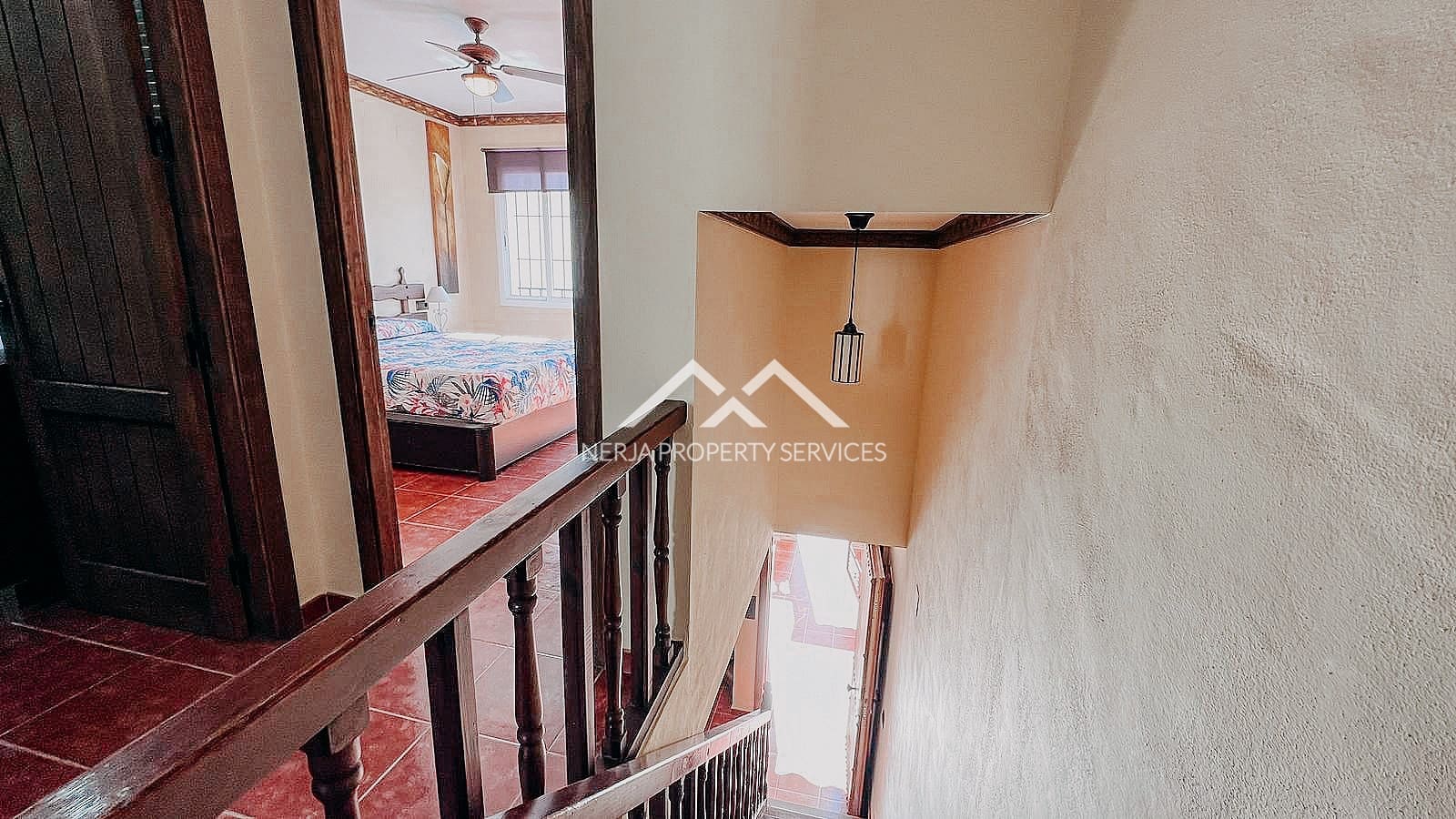 3 makuuhuone Omakotitalo vuokrattavana paikassa Nerja mukana uima-altaan - 900 € (Ref: 9983884)