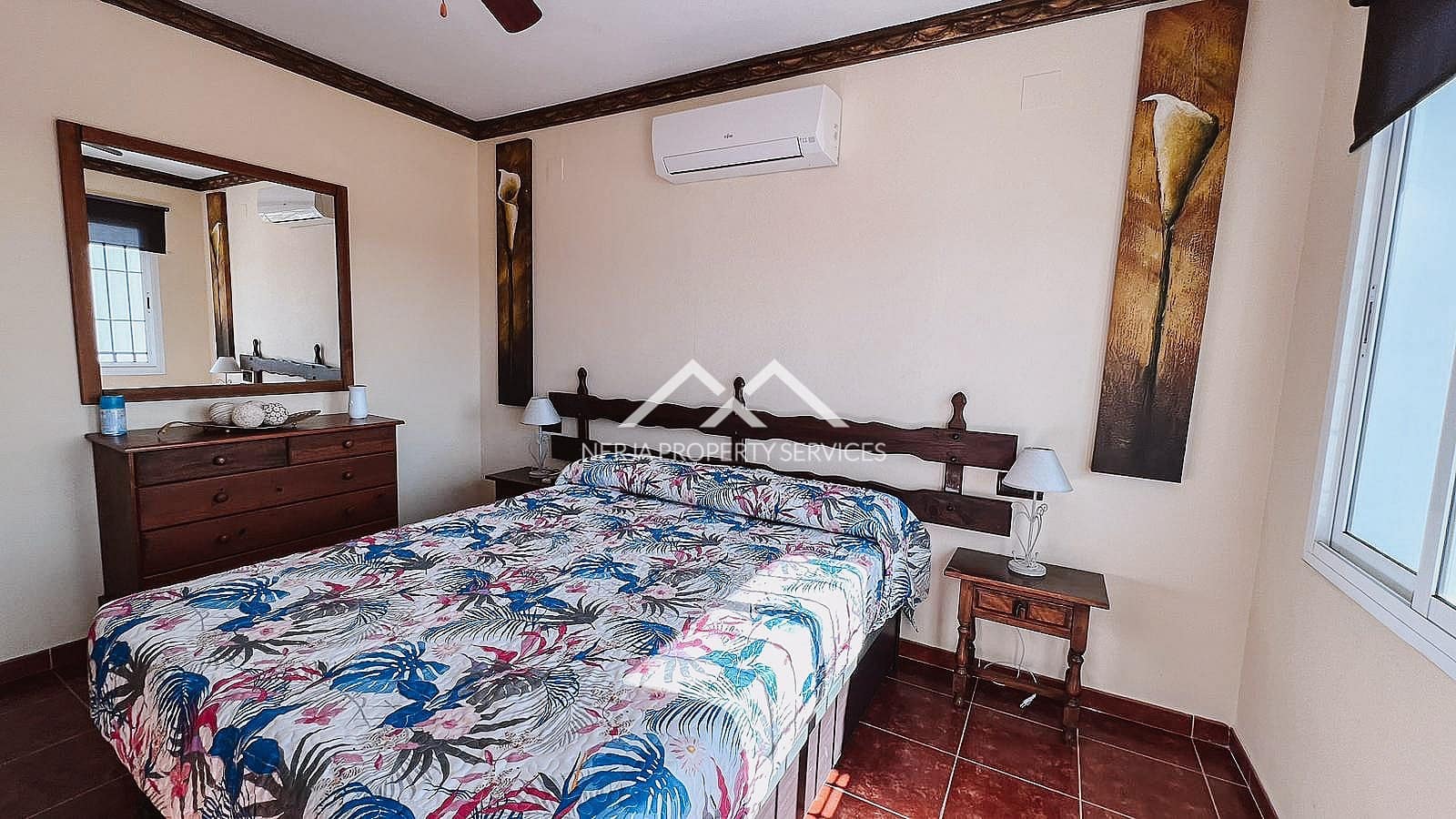 3 makuuhuone Omakotitalo vuokrattavana paikassa Nerja mukana uima-altaan - 900 € (Ref: 9983884)