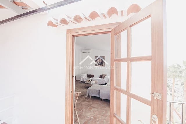 4 soveværelse Byhus til salg i Frigiliana - € 620.000 (Ref: 9985662)
