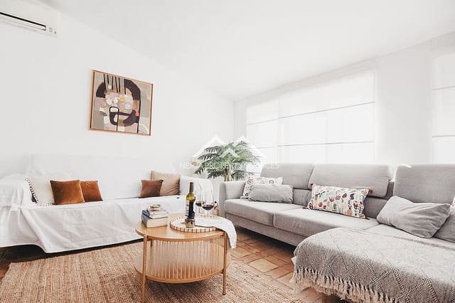 4 soveværelse Byhus til salg i Frigiliana - € 620.000 (Ref: 9985662)
